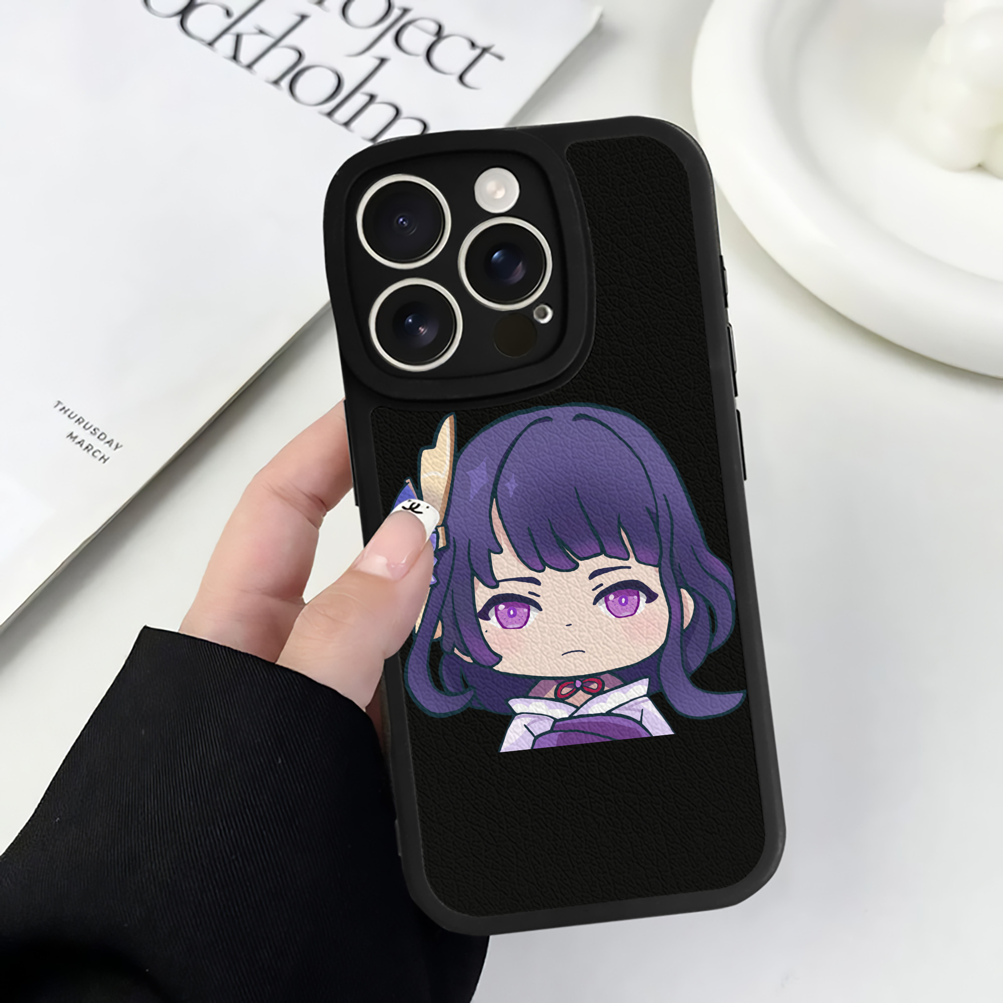 げんし神 雷電将軍 らいでんしょうぐん genshin Raiden Shogun 【iPhone 16シリーズ対応】シリコンスマホケース（レザー調） 材質：シリコン